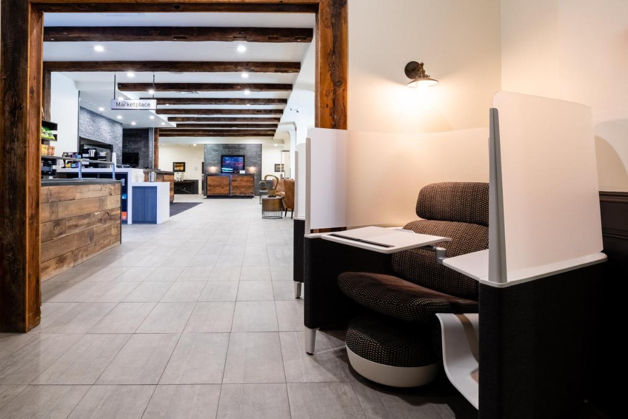 Crowne Plaza Hotel Moncton Downtown By Ihg Экстерьер фото