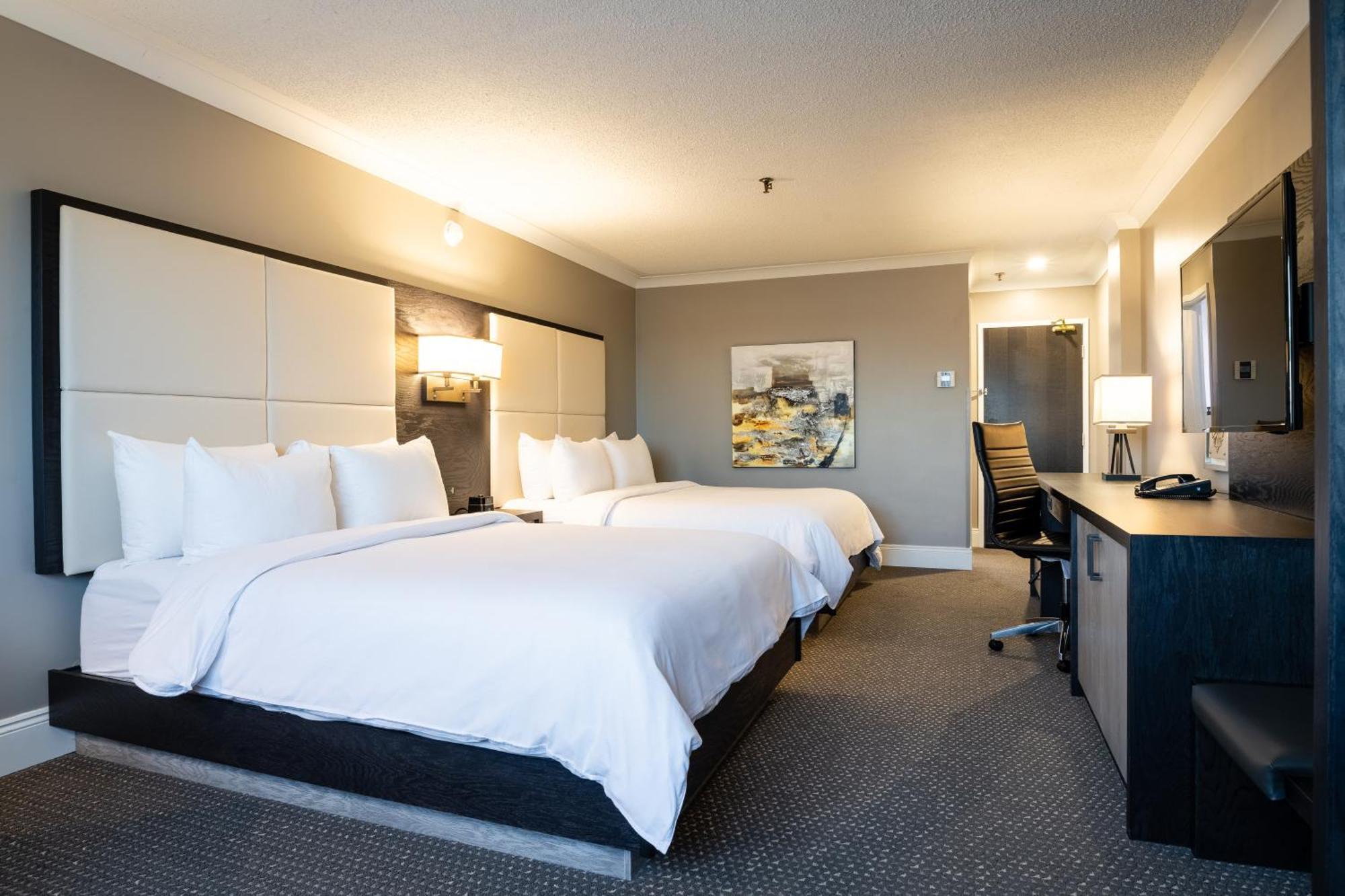 Crowne Plaza Hotel Moncton Downtown By Ihg Экстерьер фото
