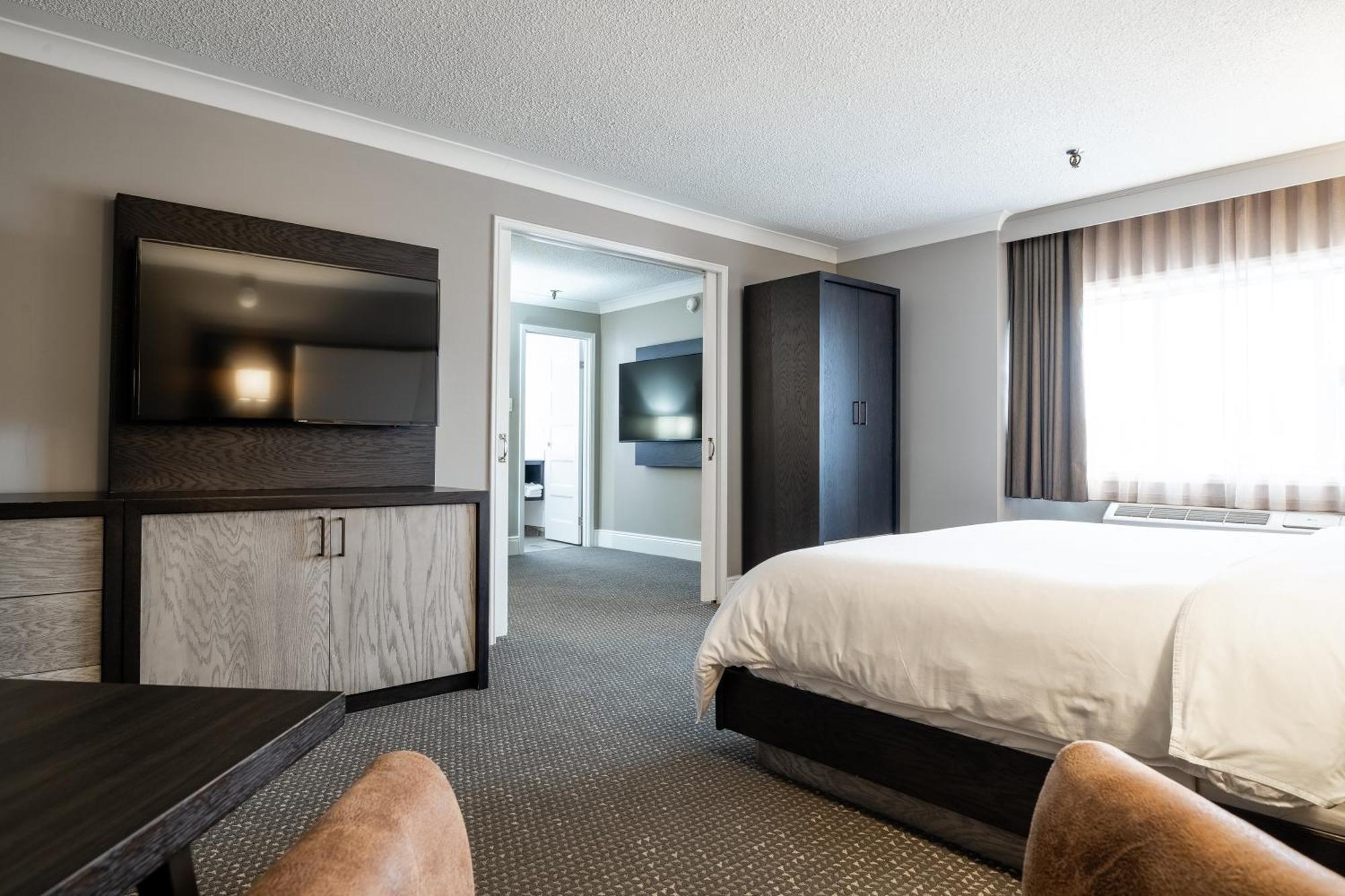 Crowne Plaza Hotel Moncton Downtown By Ihg Экстерьер фото