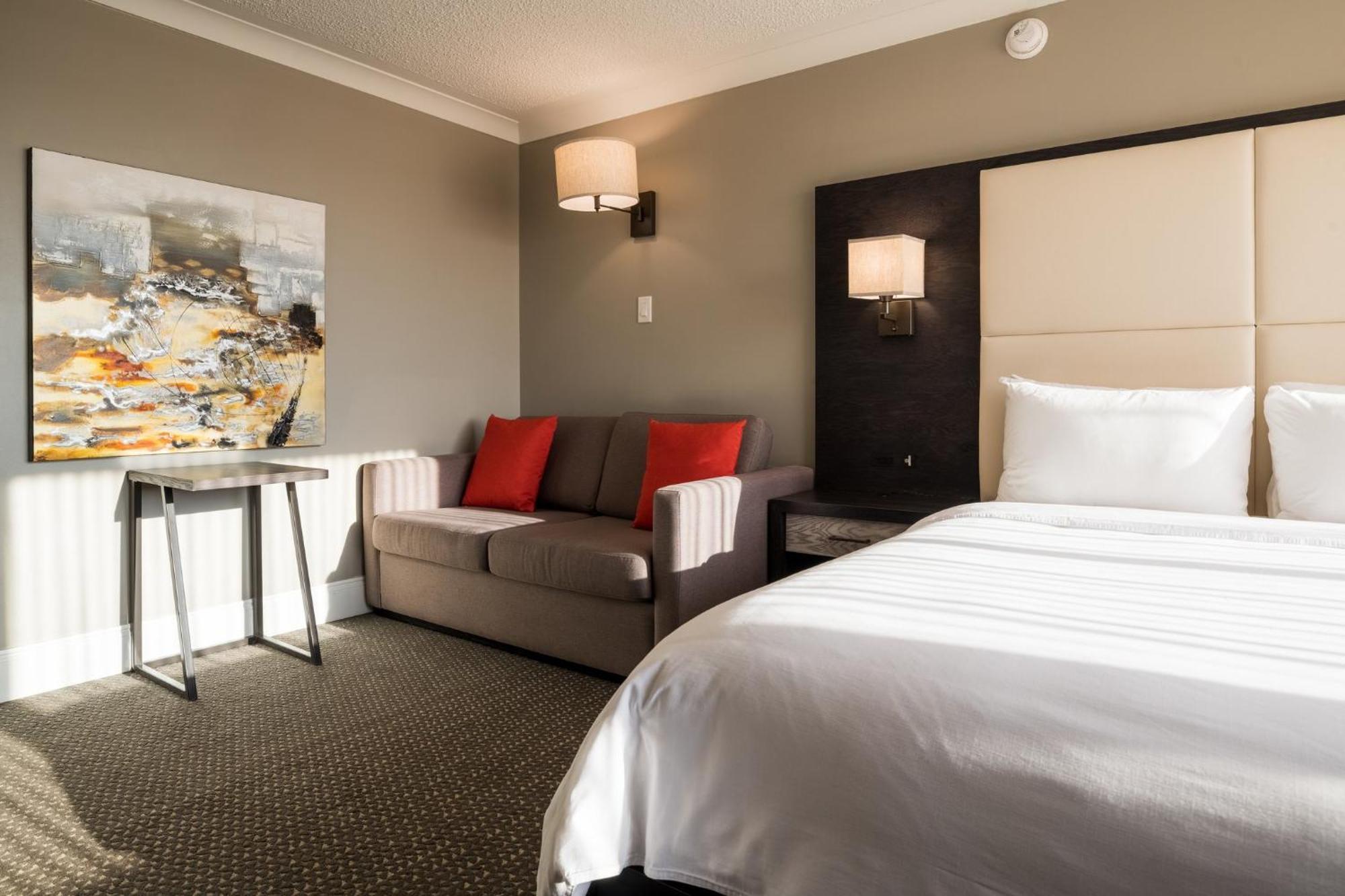 Crowne Plaza Hotel Moncton Downtown By Ihg Экстерьер фото