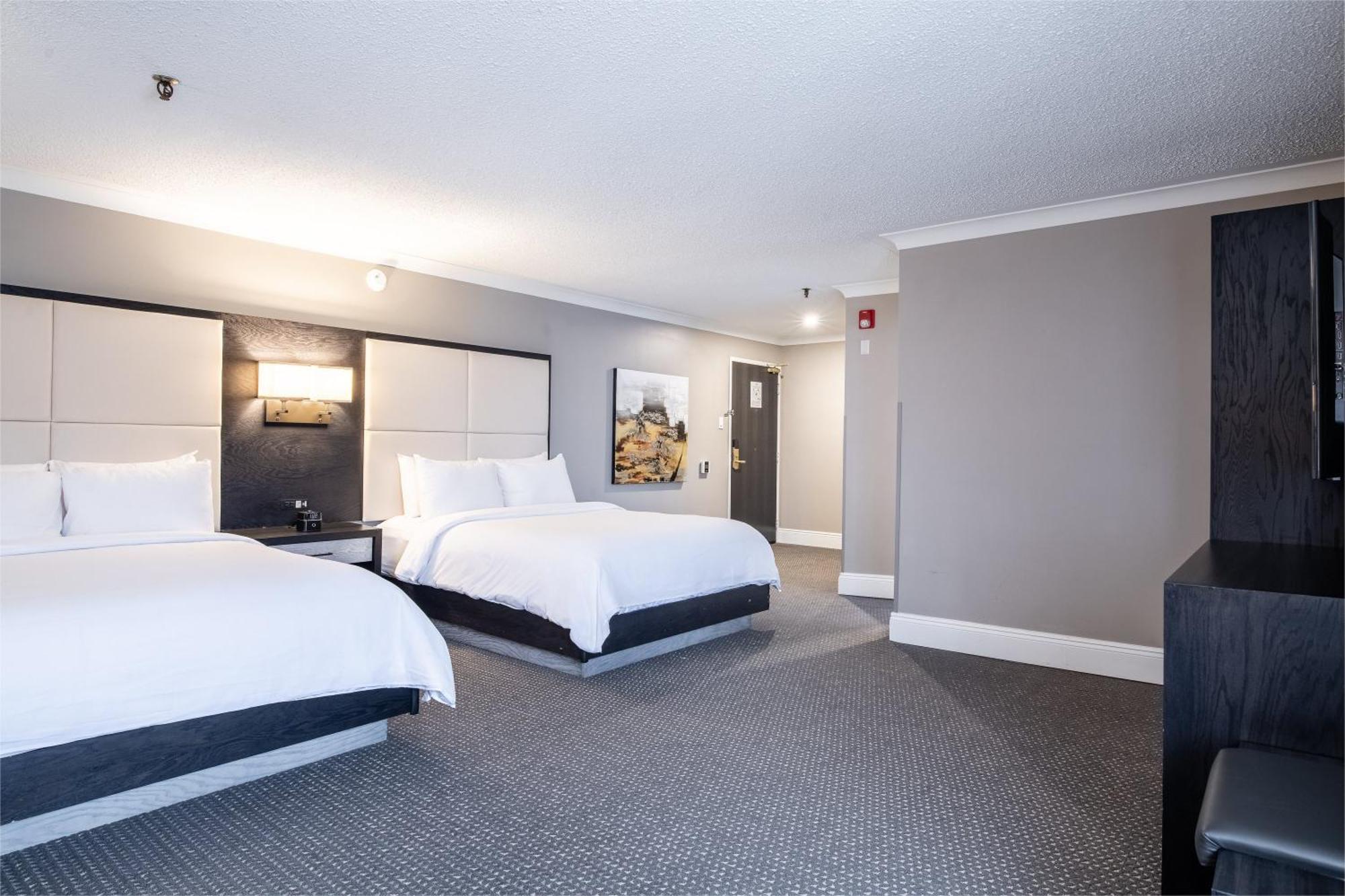 Crowne Plaza Hotel Moncton Downtown By Ihg Экстерьер фото