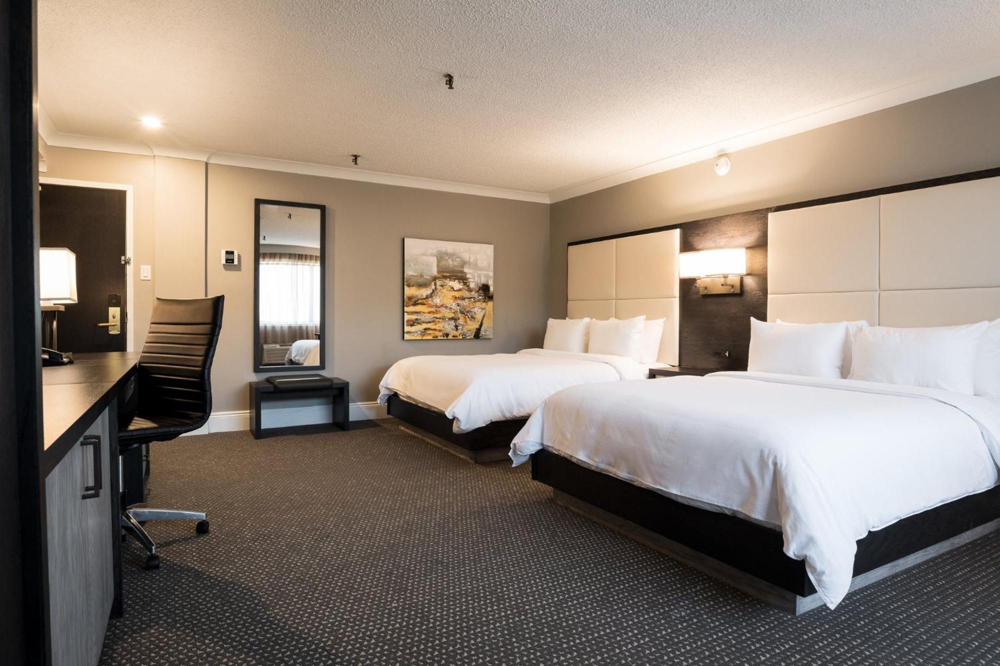 Crowne Plaza Hotel Moncton Downtown By Ihg Экстерьер фото