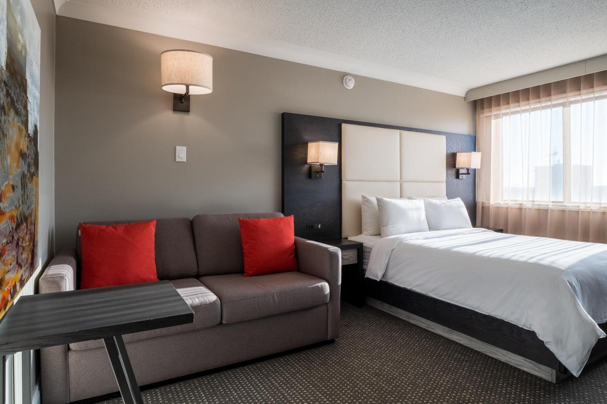 Crowne Plaza Hotel Moncton Downtown By Ihg Экстерьер фото