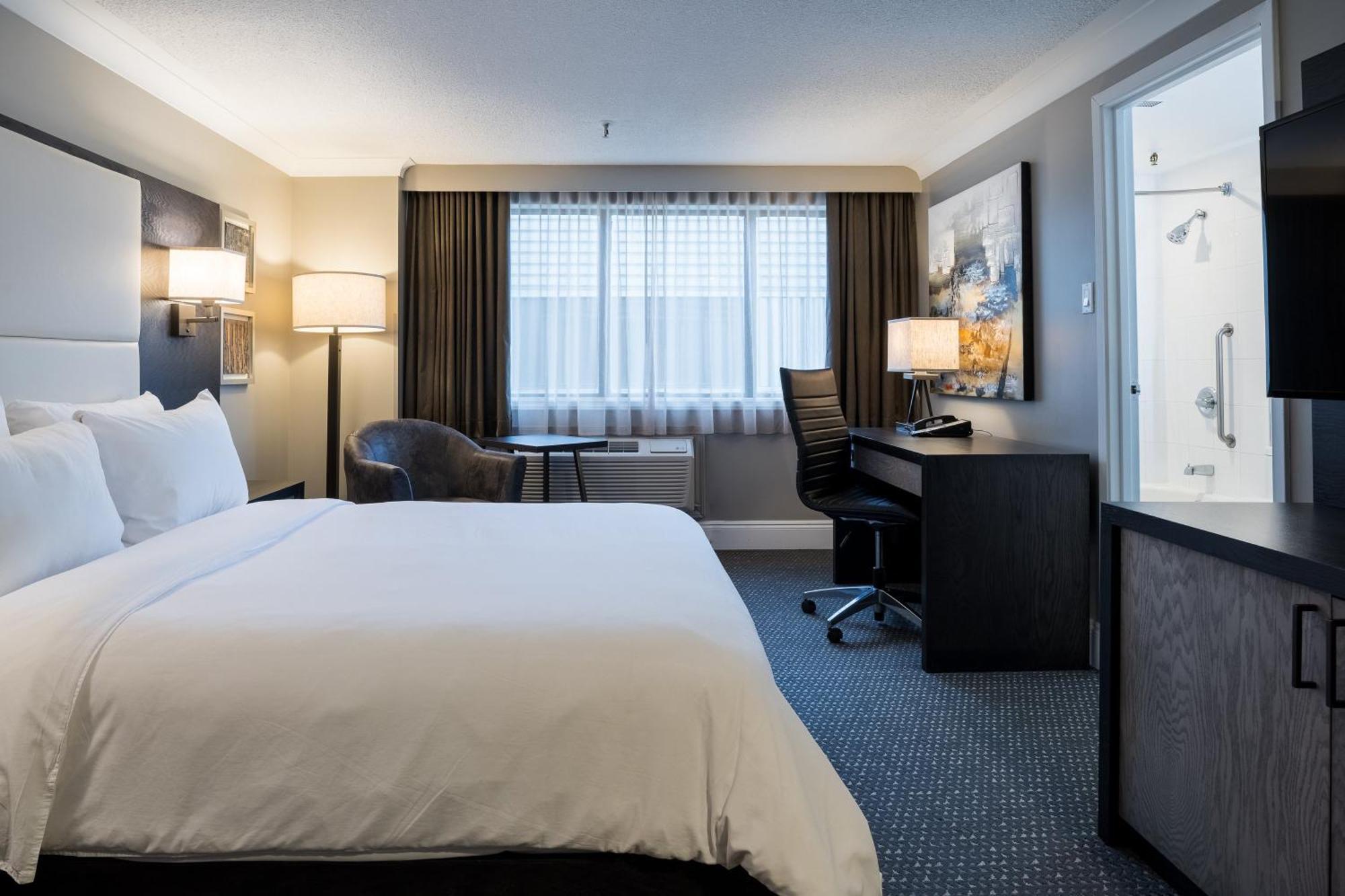 Crowne Plaza Hotel Moncton Downtown By Ihg Экстерьер фото
